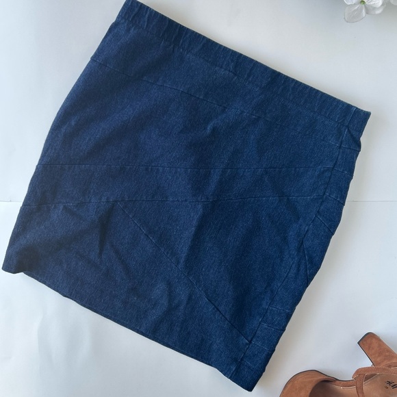 Simply Vera Vera Wang Jean Skirt - Picture 5 of 5